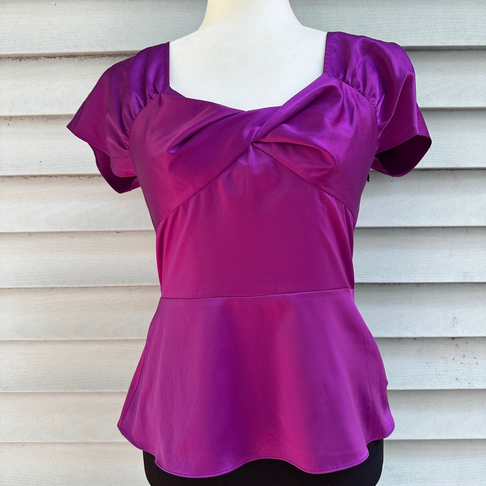 The‎ Limited Magenta Purple Sweetheart Twist Front Peplum Satin Top - Size Small